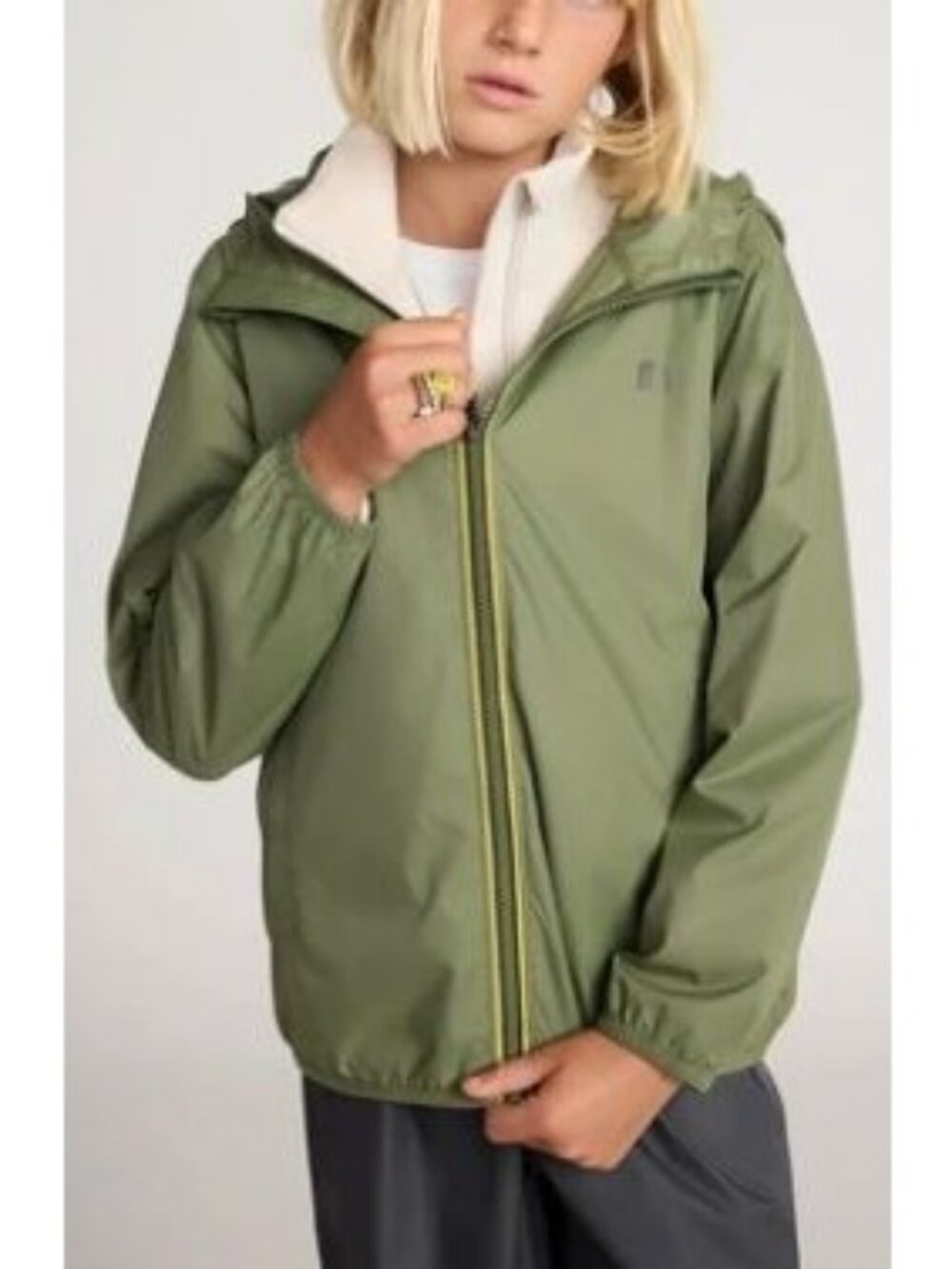Mondetta Size Medium10-12 Youth Waterproof Packable Rain Windbreaker Green Full